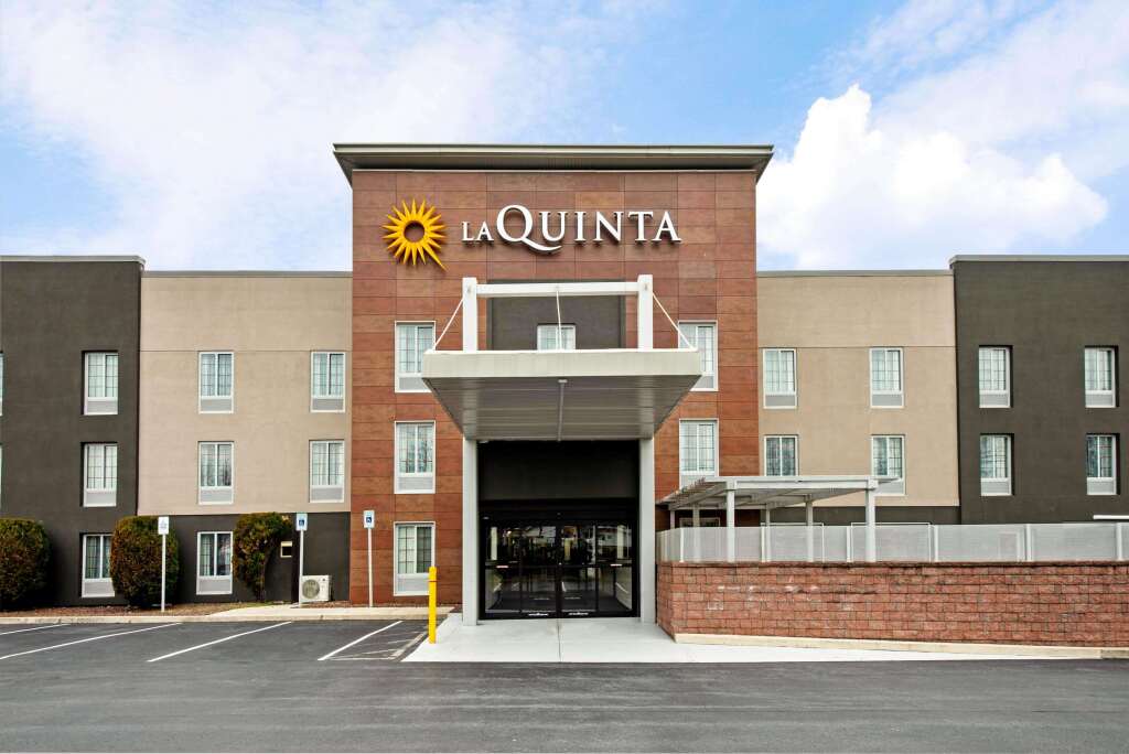 La Quinta Inn & Suites by Wyndham New Cumberland-Harrisburg