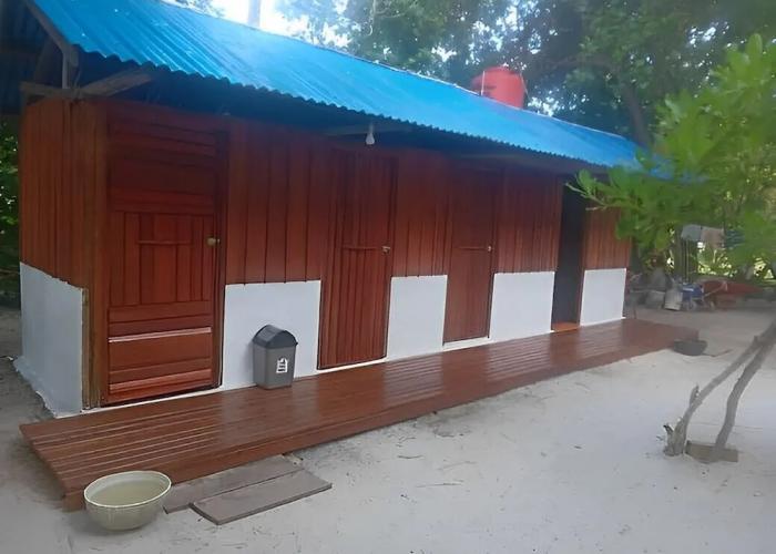 Sunset Homestay Arborek