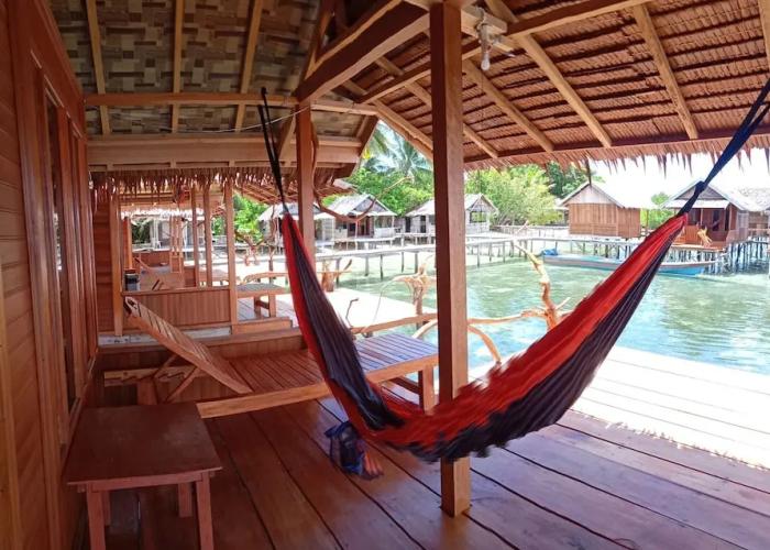 Sunset Homestay Arborek