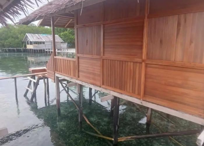 Sunset Homestay Arborek