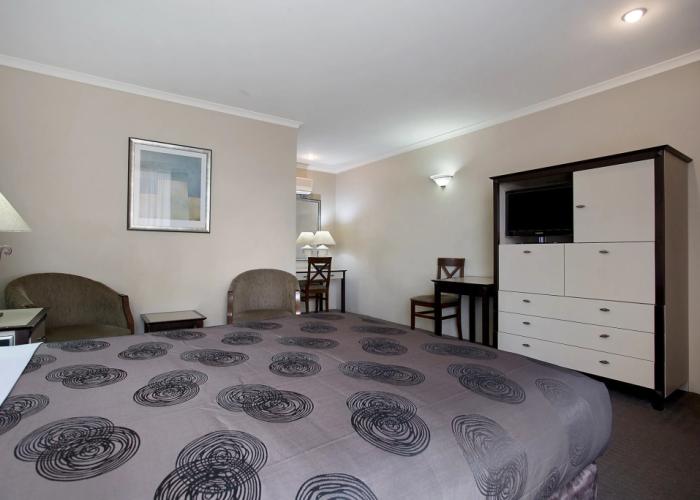 Comfort Inn On Raglan