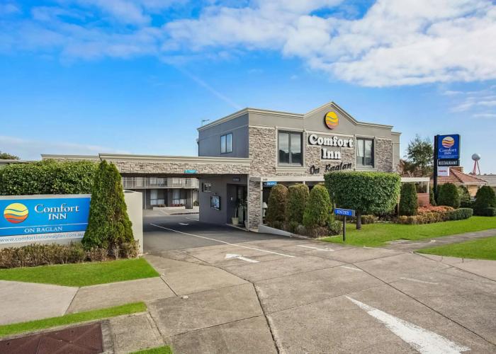Comfort Inn On Raglan