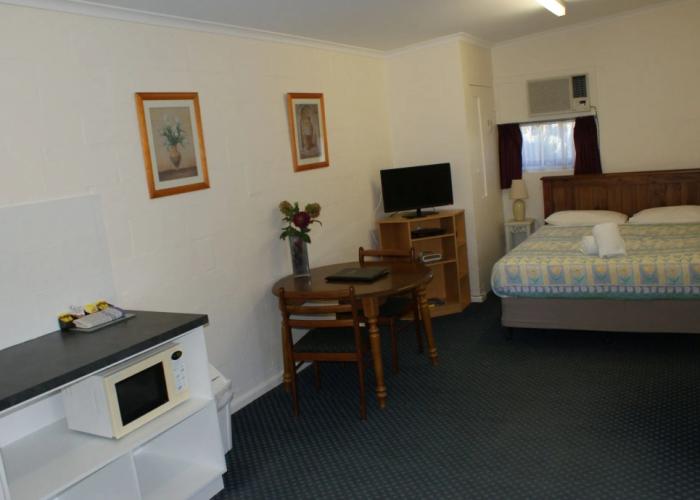 Warrnambool Motel and Holiday Park
