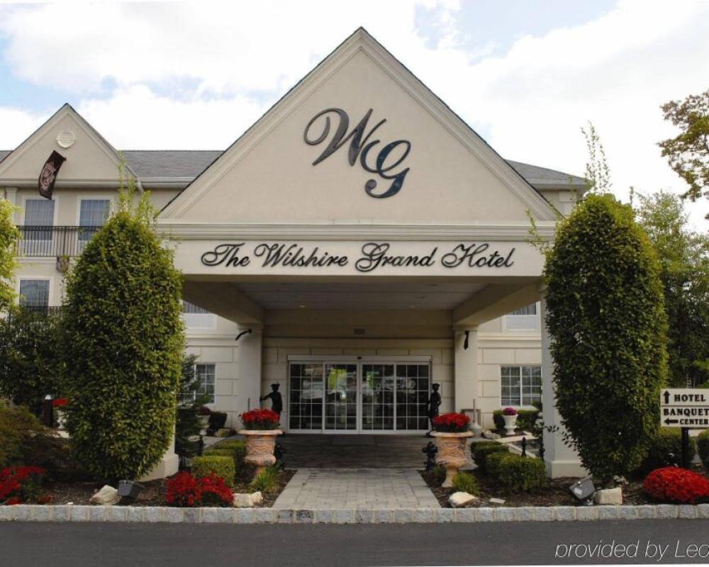 The Wilshire Grand Hotel