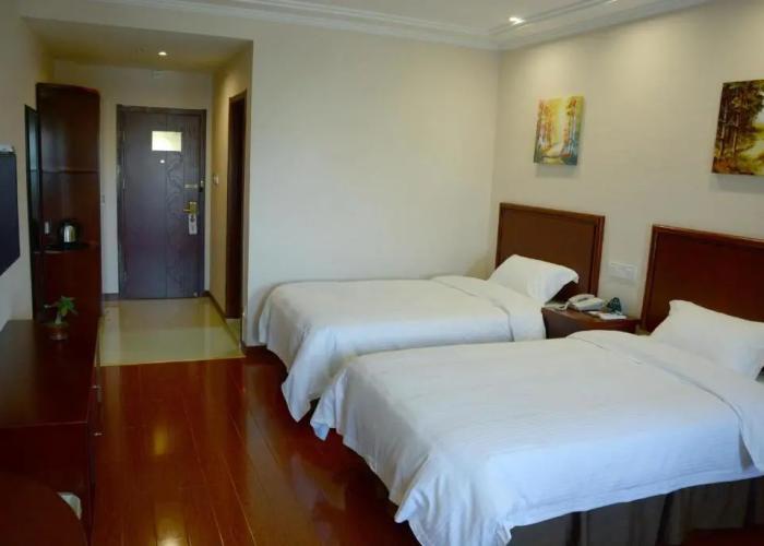 GreenTree Inn Wuxi Yixing East Longtan Road Dongjiu Business Hotel