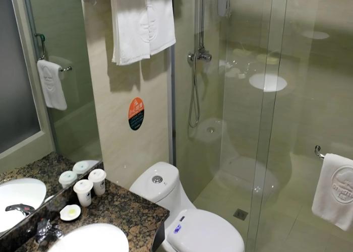 GreenTree Inn Jiangyin Zhouzhuang Shiji Avenue Business Hotel