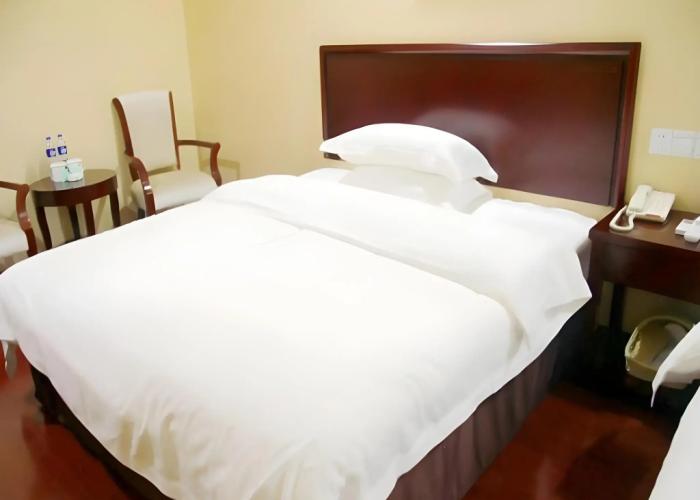 GreenTree Inn Jiangyin Zhouzhuang Shiji Avenue Business Hotel