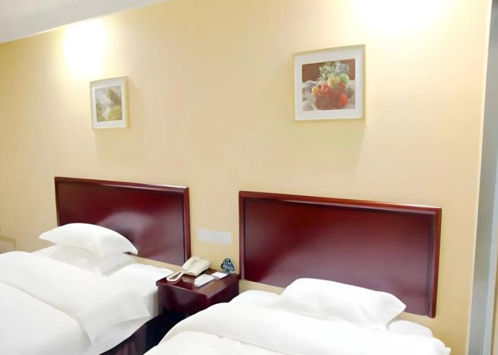 GreenTree Inn Jiangyin Zhouzhuang Shiji Avenue Business Hotel