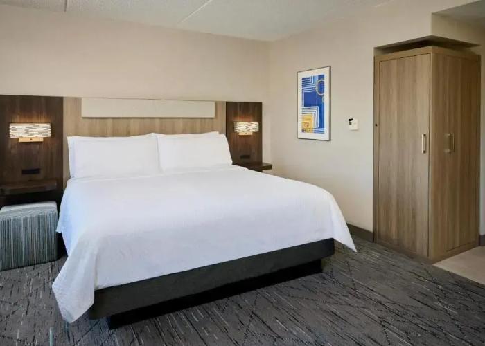 Holiday Inn Express and Suites Kitchener Southeast by IHG