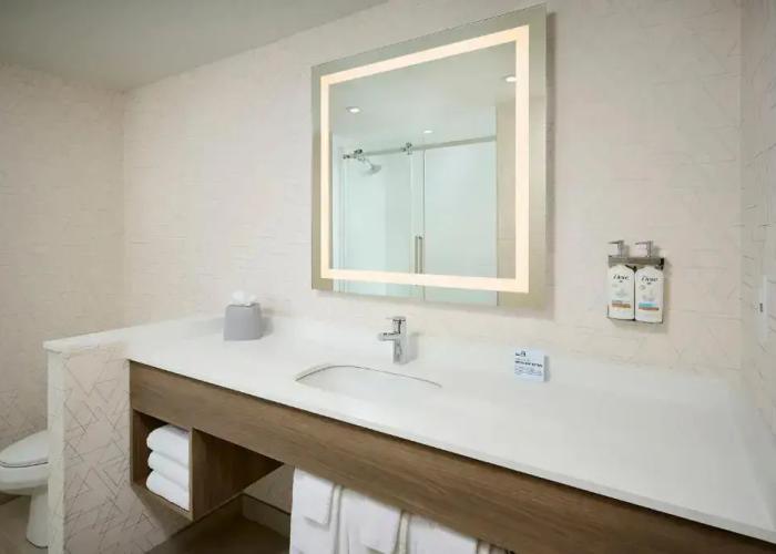 Holiday Inn Express and Suites Kitchener Southeast by IHG
