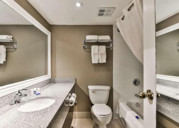 Best Western Plus Cambridge Hotel