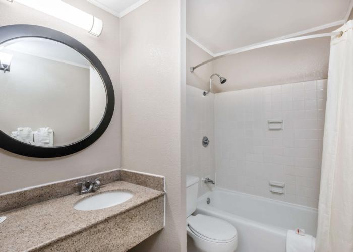 Travelodge by Wyndham Cambridge - Waterloo