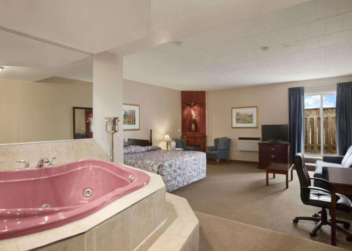 Travelodge by Wyndham Cambridge - Waterloo