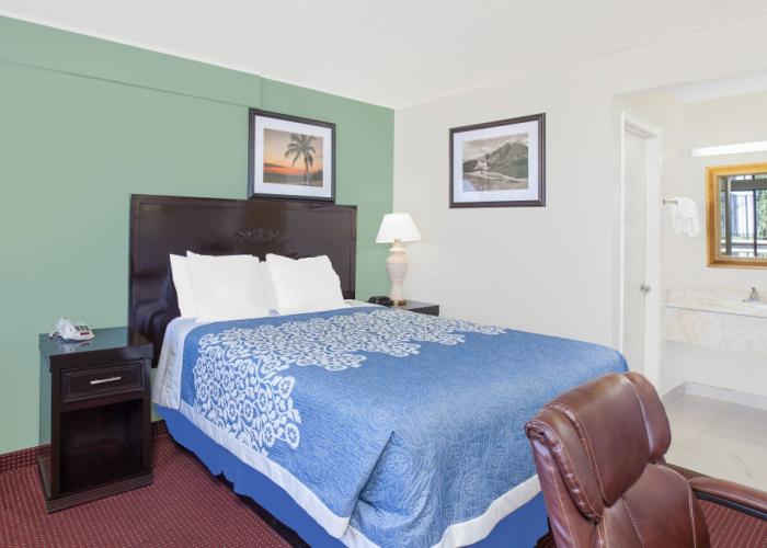 Travelodge by Wyndham Cambridge - Waterloo