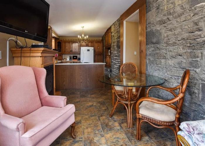 The Noble Suites