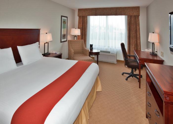 Holiday Inn Express Hotel & Suites Brockville by IHG