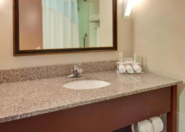 Holiday Inn Express Hotel & Suites Brockville by IHG