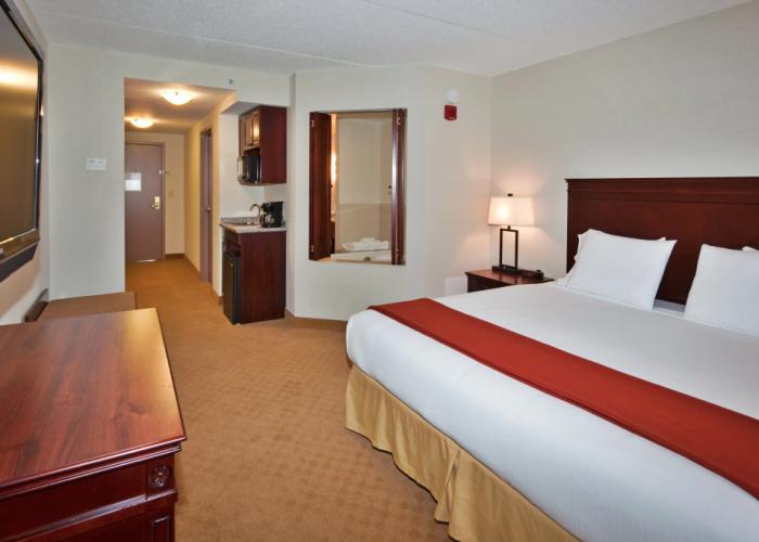 Holiday Inn Express Hotel & Suites Brockville by IHG