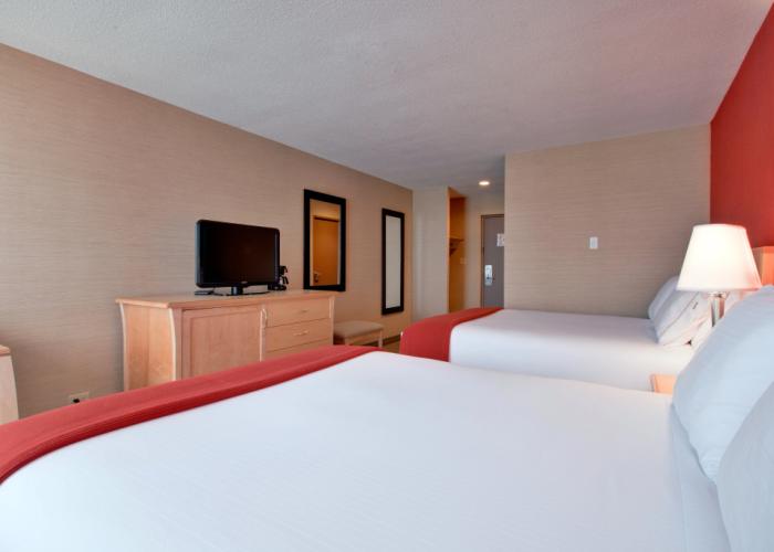 Holiday Inn Express & Suites Chatham South by IHG