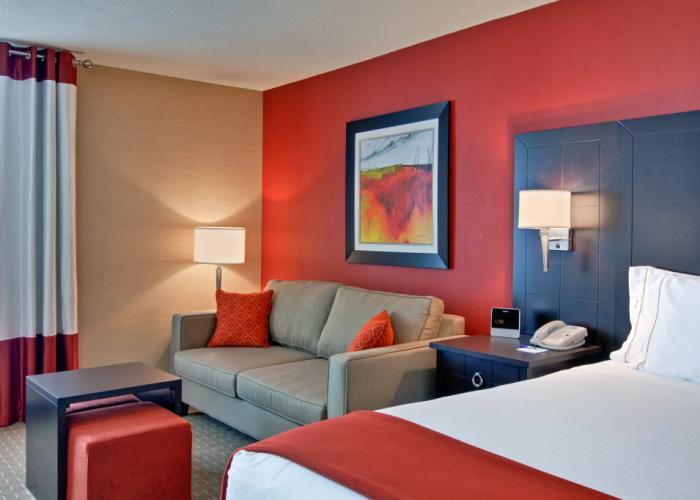 Holiday Inn Express & Suites Chatham South by IHG
