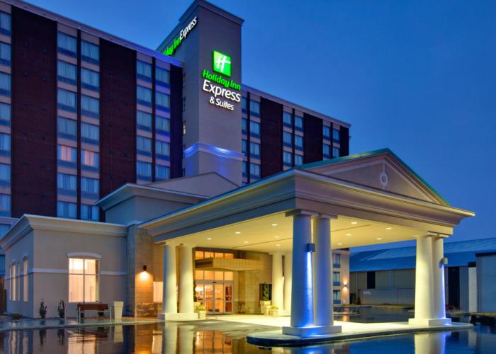 Holiday Inn Express & Suites Chatham South by IHG