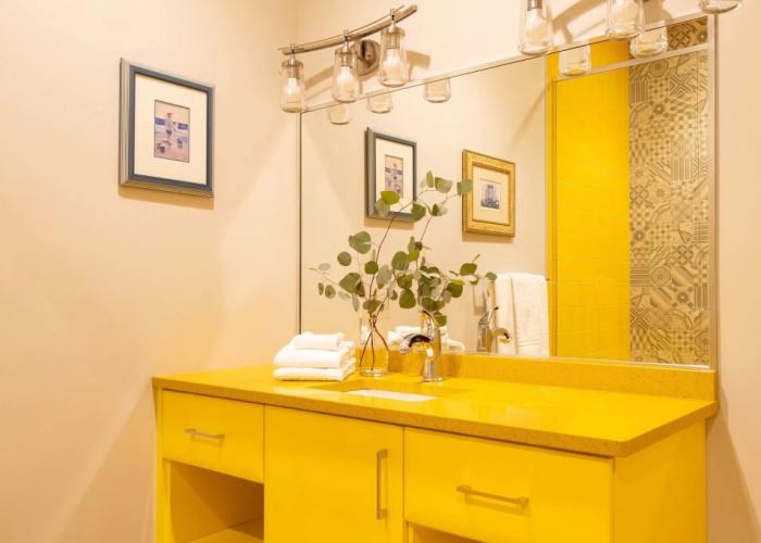 Retro Suites Hotel