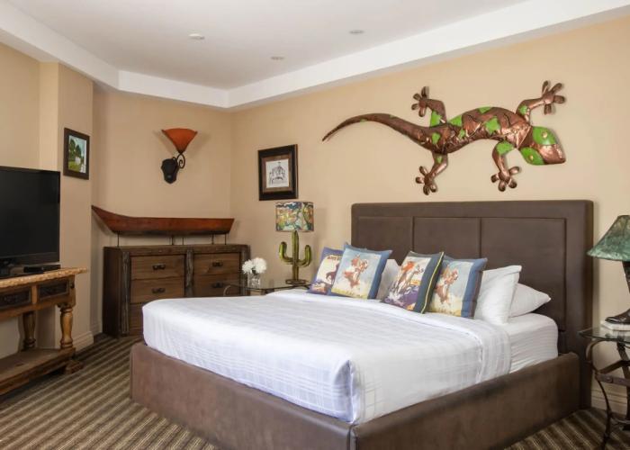 Retro Suites Hotel
