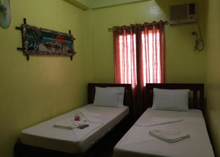 Luis Bay Travellers Lodge Coron