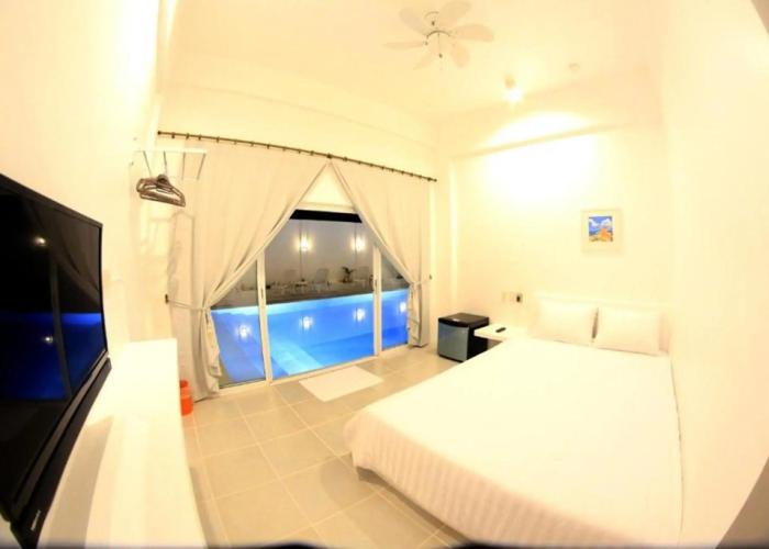 Coron Bluewave Hotel