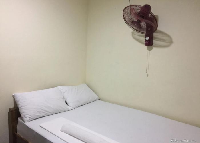 Cozy Coron Inn