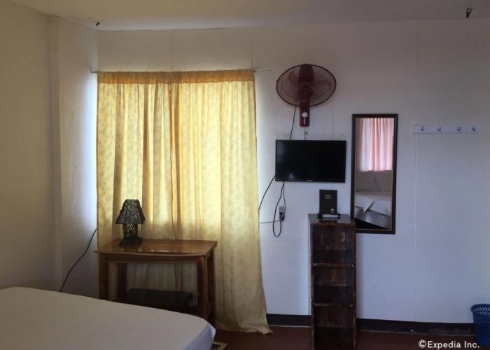 Cozy Coron Inn