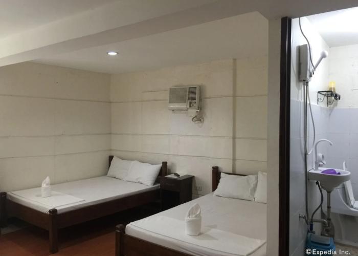 Cozy Coron Inn