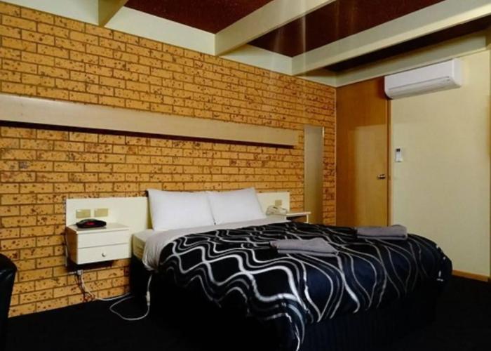 Baronga Motor Inn