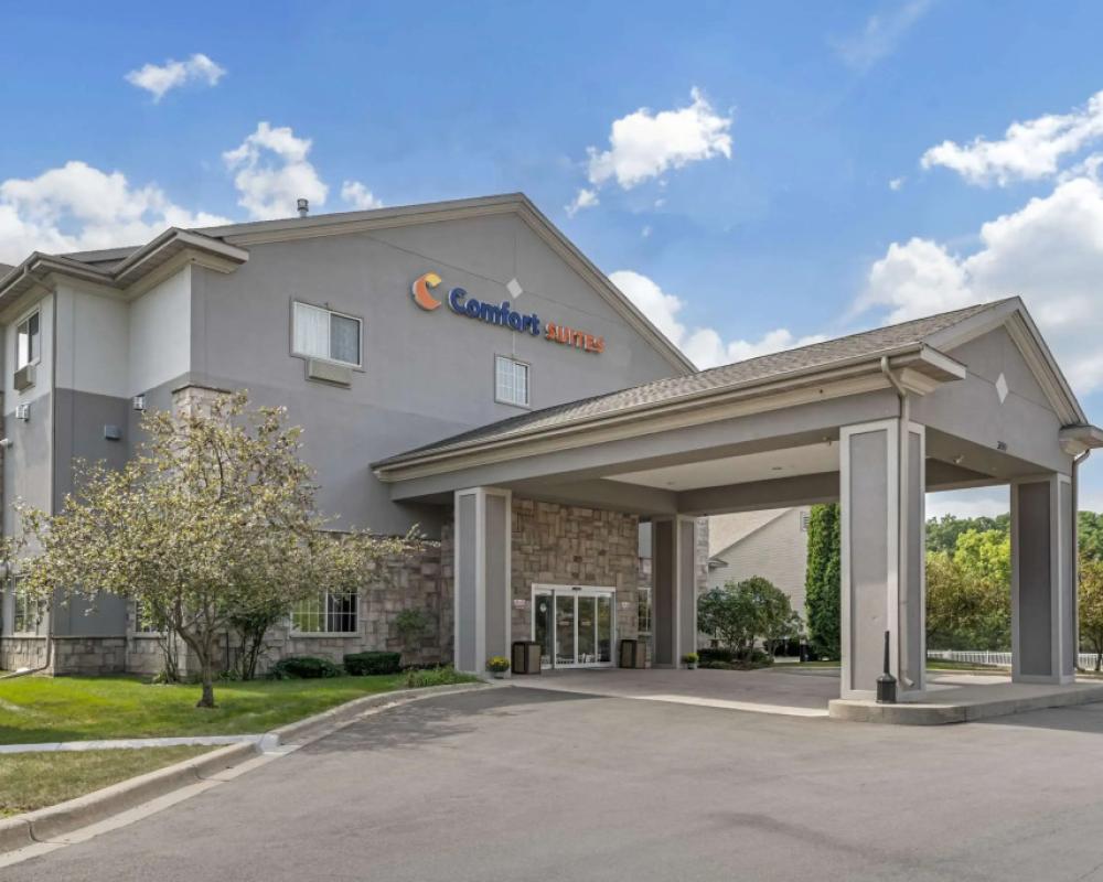Comfort Suites Lake Geneva East