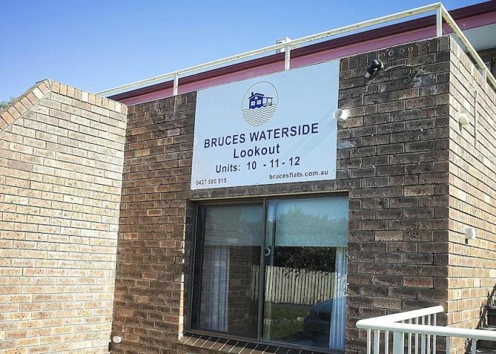 Bruces Waterside Units