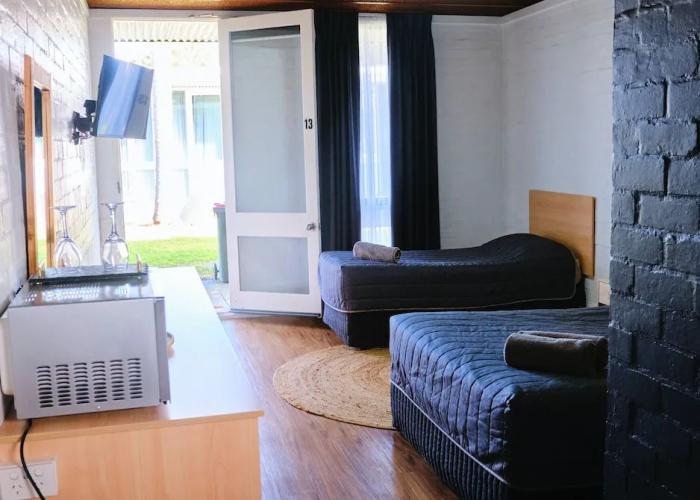 Mallacoota Hotel Motel