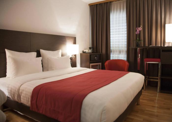 Nash Airport Hotel