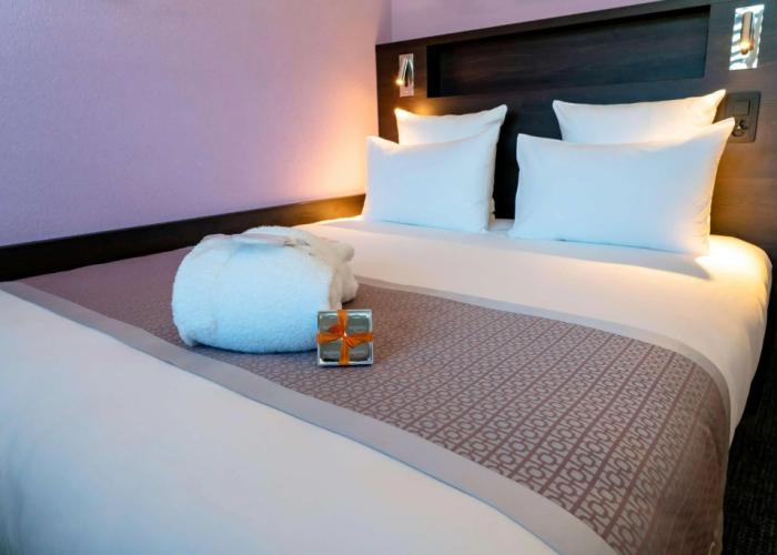 Nash Pratik Hotel