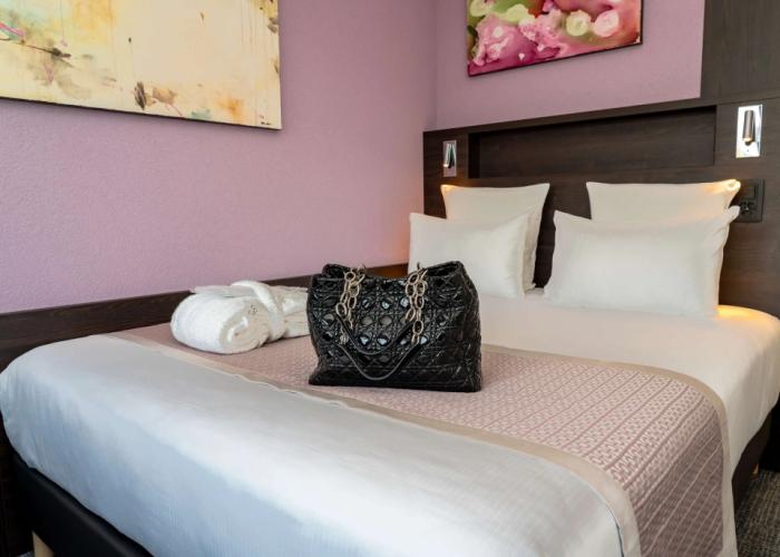 Nash Pratik Hotel