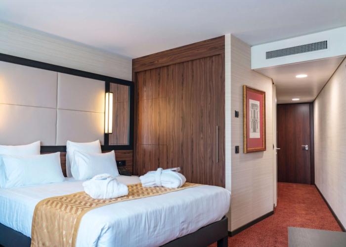 Nash Suites Airport Hotel