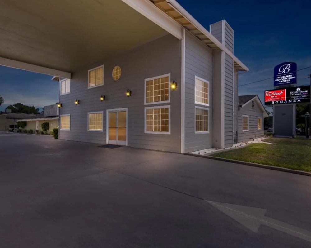 HomeTowne Studios by Red Roof Yuba City Bonanza – Marysville