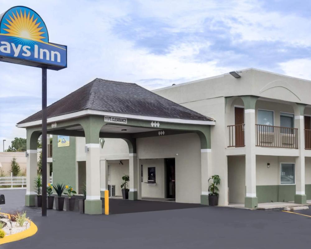 Days Inn by Wyndham Goose Creek