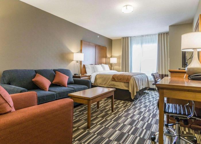 Comfort Inn & Suites Edmonton International Airport