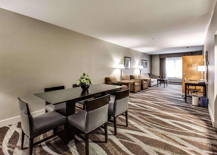 Radisson Hotel Edmonton Airport