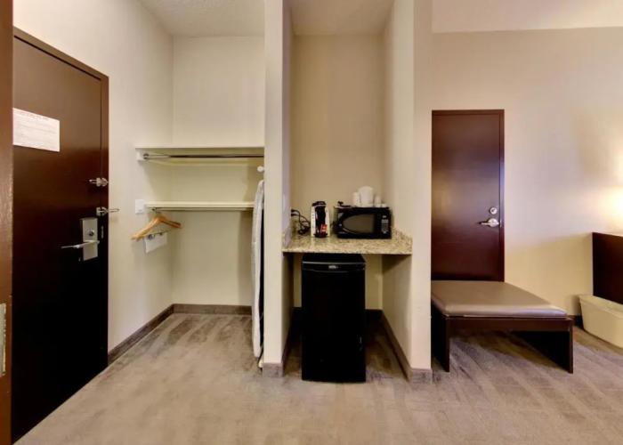 Holiday Inn Express & Suites Edmonton International Airport by IHG