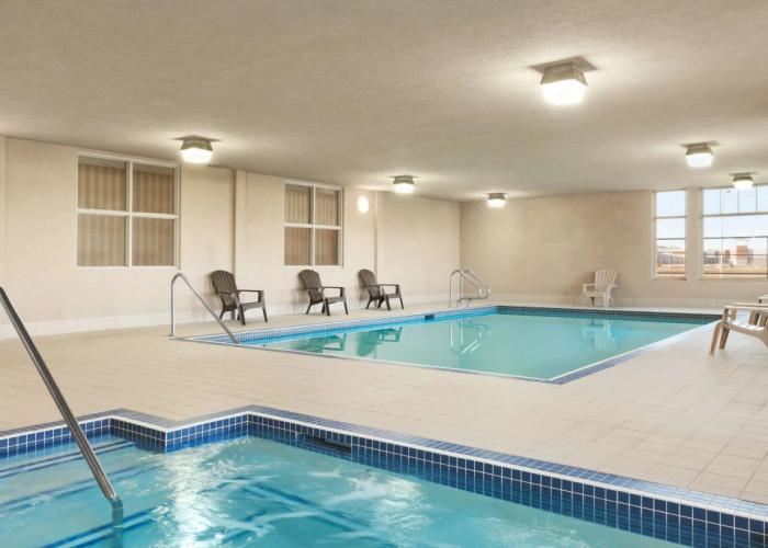 Days Inn & Suites by Wyndham Edmonton Airport