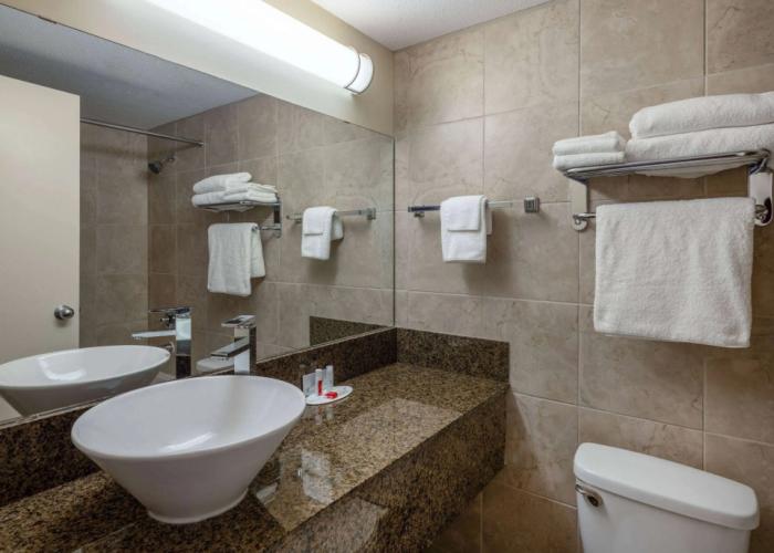 Super 8 by Wyndham Edmonton International Airport