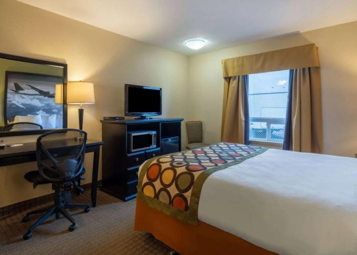 Super 8 by Wyndham Edmonton International Airport