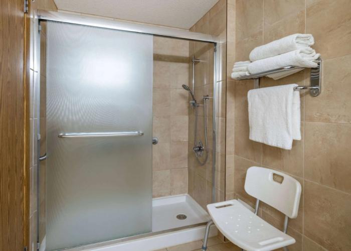 Super 8 by Wyndham Edmonton International Airport