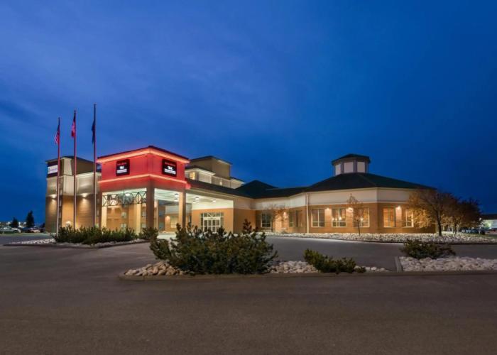 Royal Hotel Edmonton Airport, Trademark Collection by Wyndham